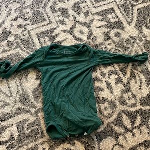 Kyte long sleeve onesie size 6-12 months